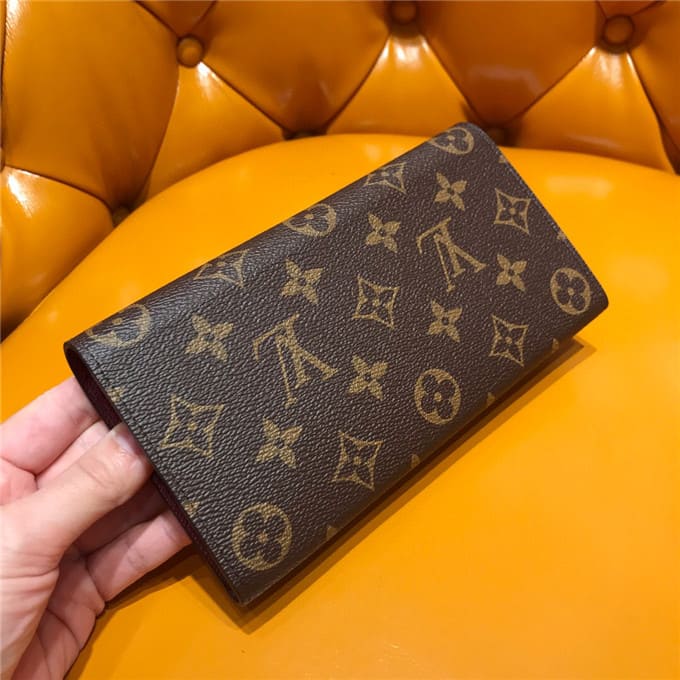 Ví LOUIS VUITTON emilie wallet
