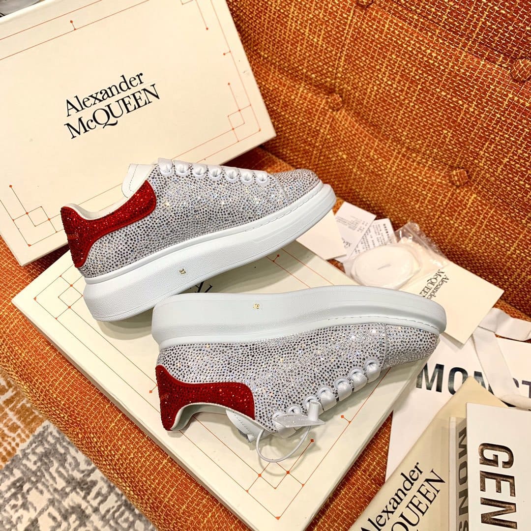 GIÀY ALEXANDER MCQUEEN SNEAKERS SHOES AAA UNISEX NAM VÀ NỮ KIM CƯƠNG DA BÊ HẢO HẠNG