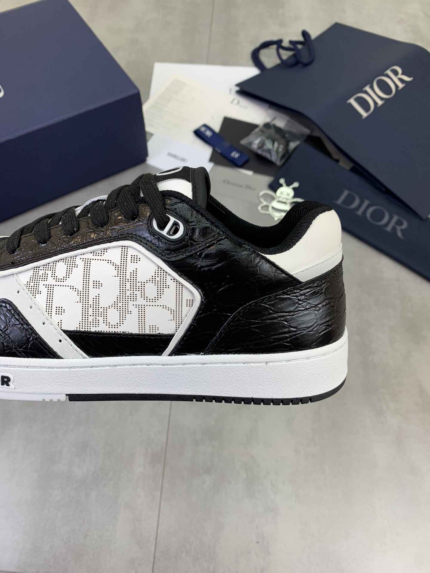 GIÀY CHRISTIAN DIOR LEATHER SNEAKER SHOES AAA