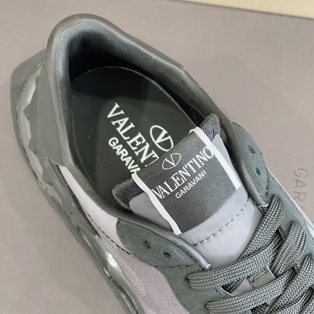 GIÀY VALENTINO SUEDE LEATHER SNEAKER SHOES AAA