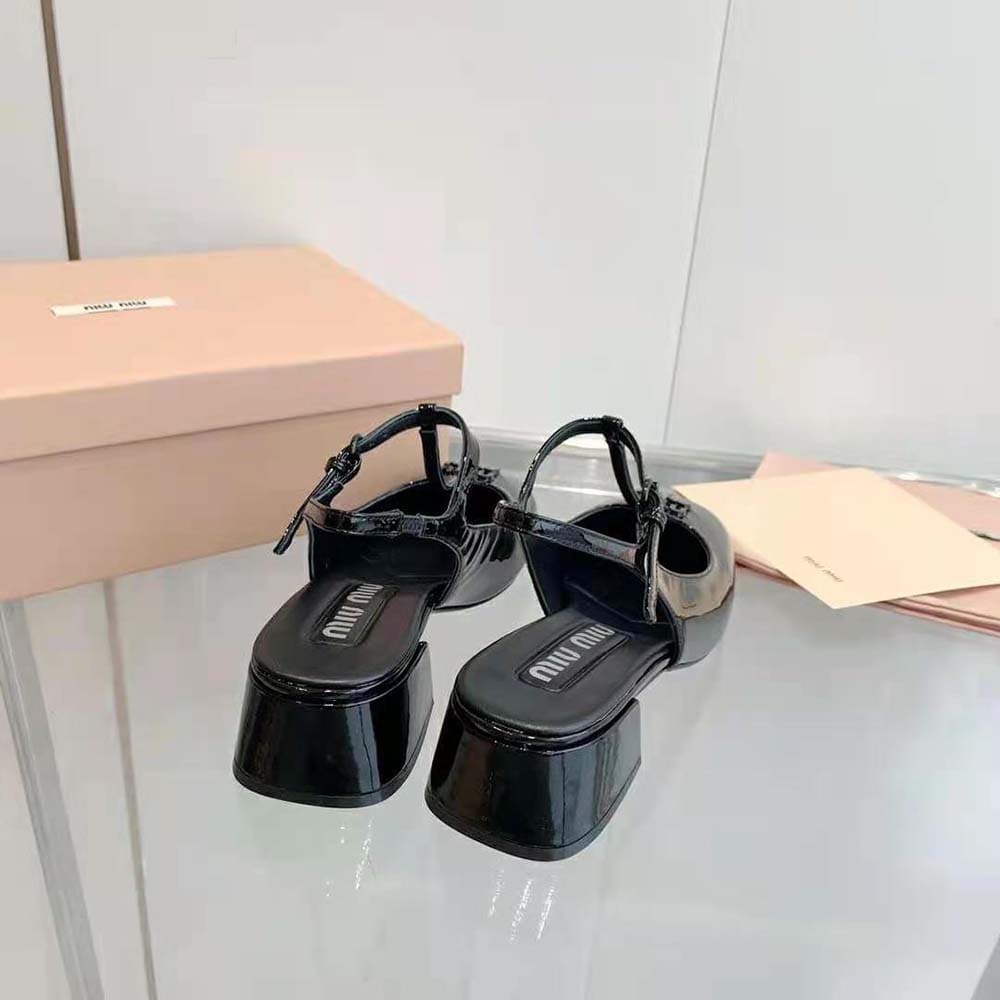 GIÀY Miu Miu Women Patent Leather Slingback Pumps-Black