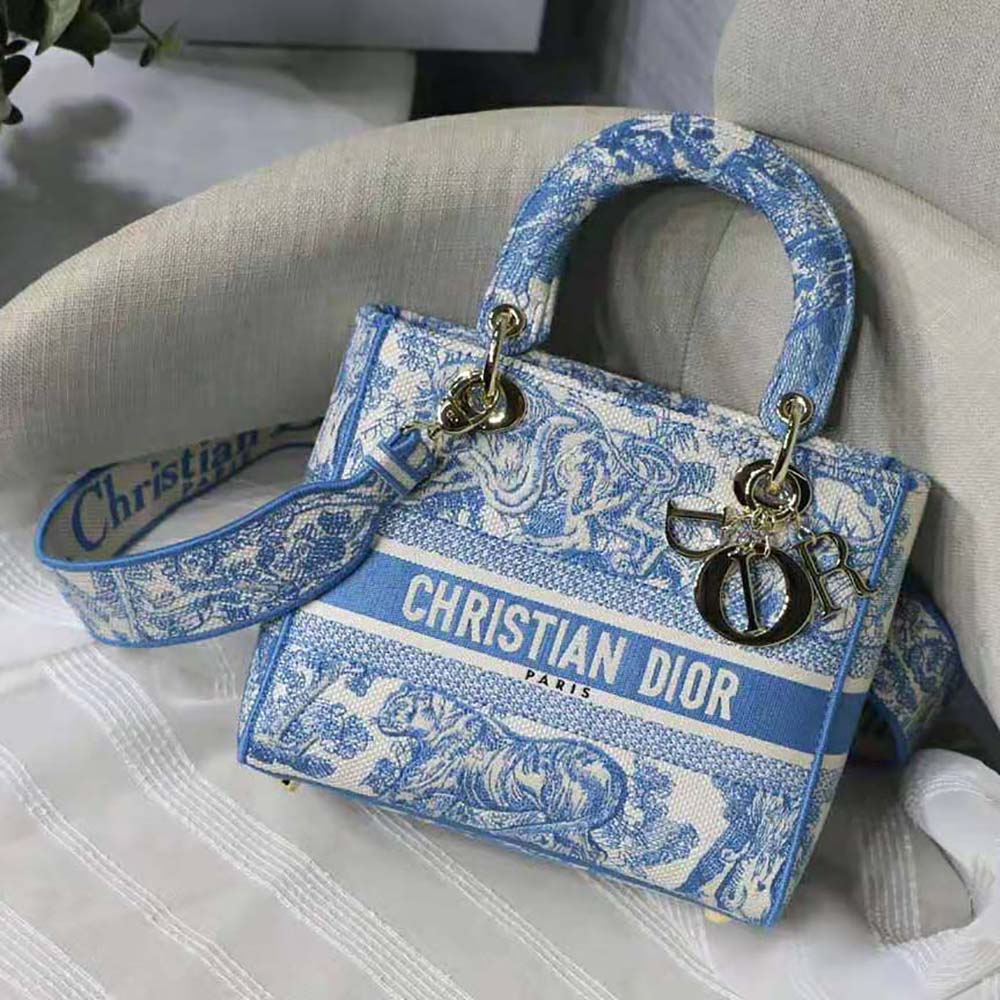 TÚI Dior Women Medium Lady D-lite Bag Cornflower Blue Toile DE Jouy Embroidery