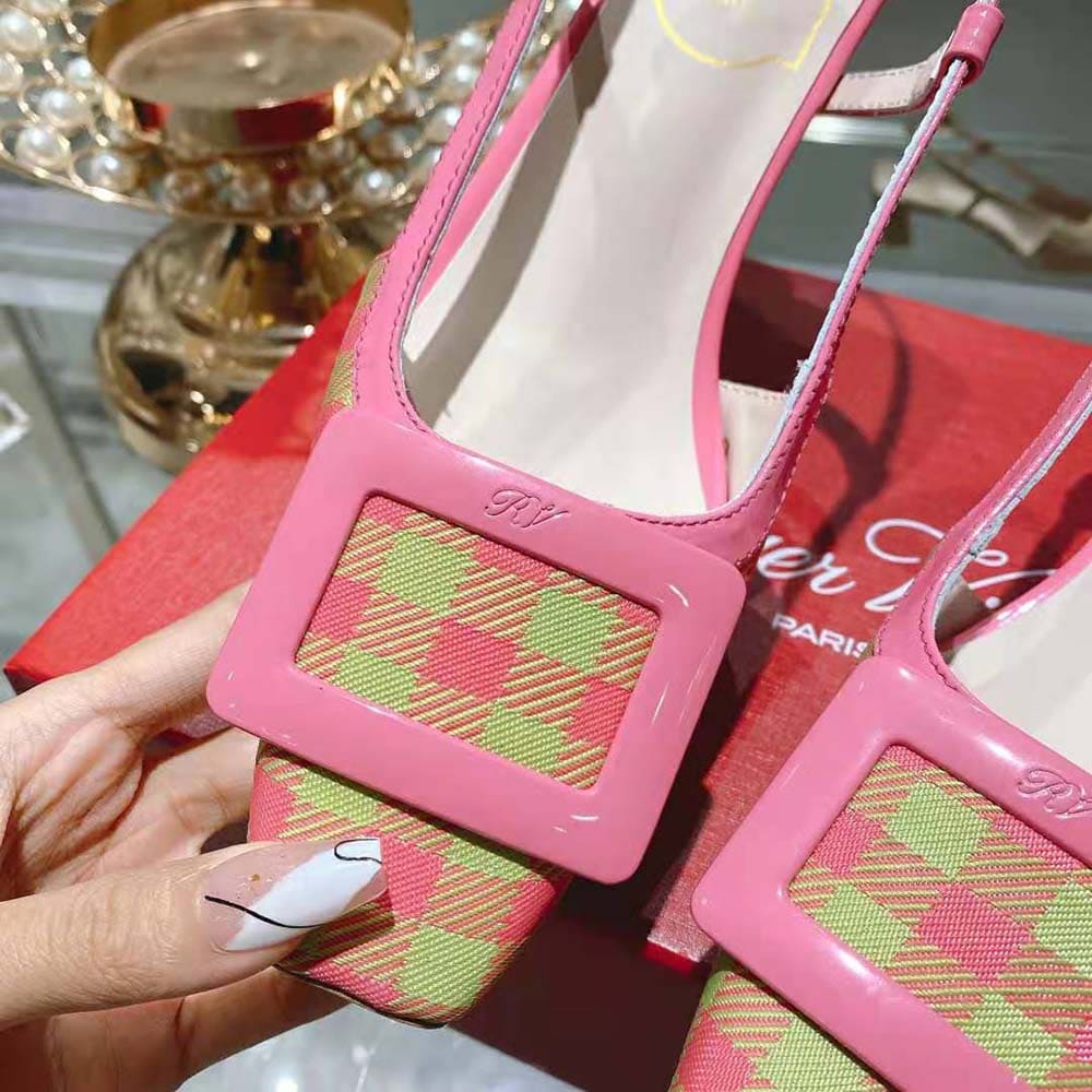 GIÀY Roger Vivier Women Belle Vivier Lacquered Buckle Slingback Pumps in Fabric-Pink