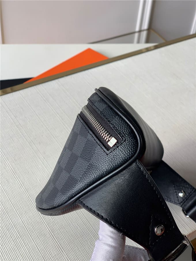 Túi LOUIS VUITTON  bumbag unisex