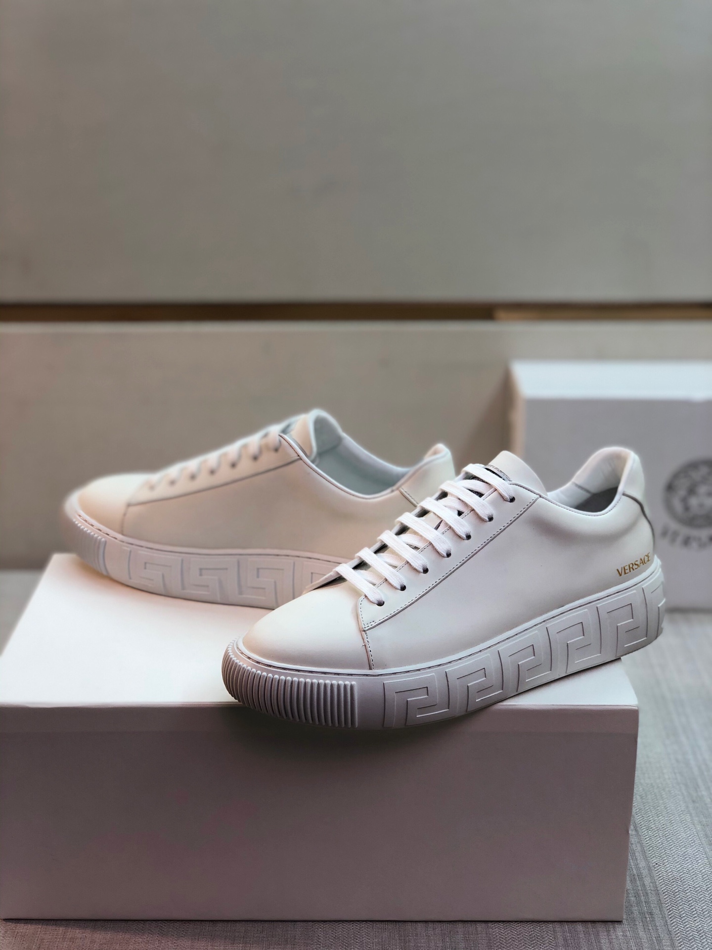 GIÀY VERSACE GRECA SNEAKERS