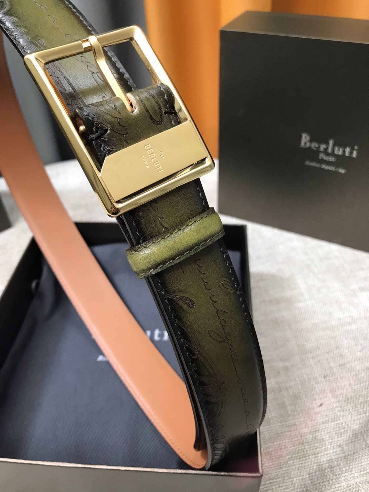 DÂY LƯNG BERLUTI PATINA Leather khóa vàng