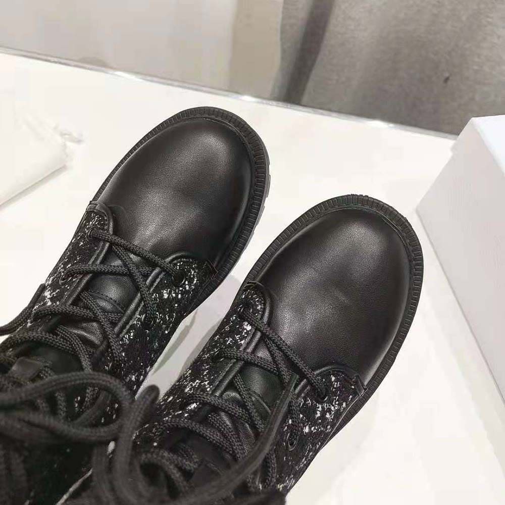 GIÀY Dior Women D-Major Ankle Boot Black Calfskin with Black and White Cannage Tweed