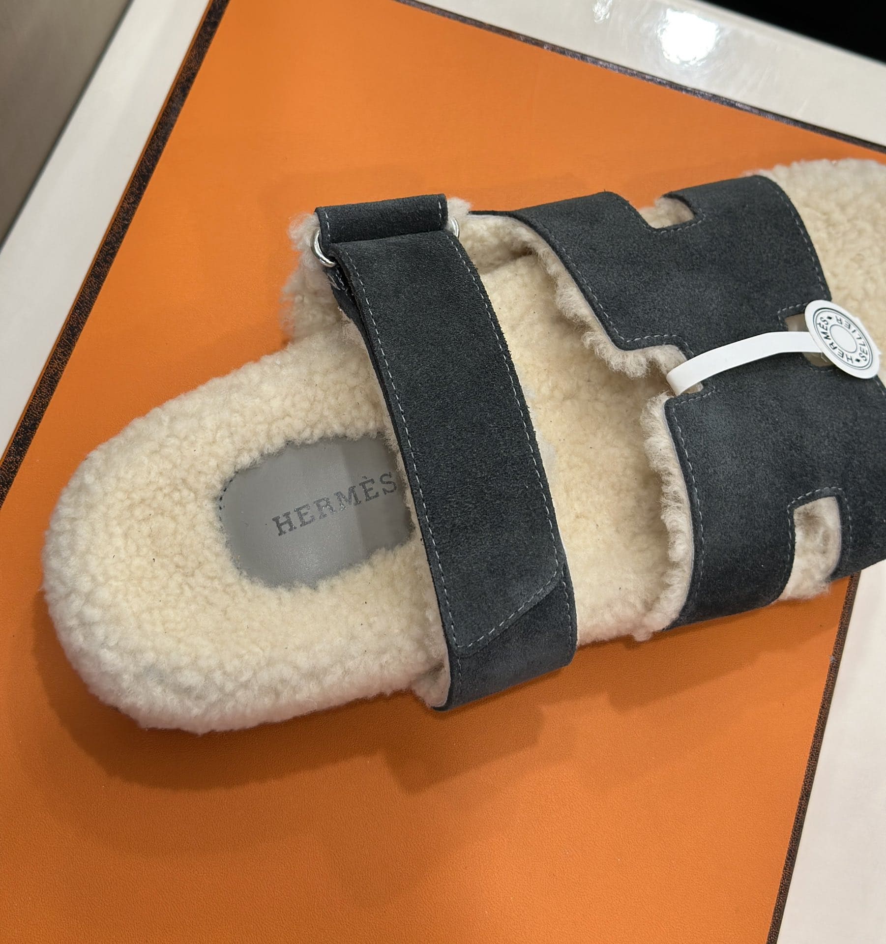 DÉP HERMES CHYPRE FUR SANDAL AAA