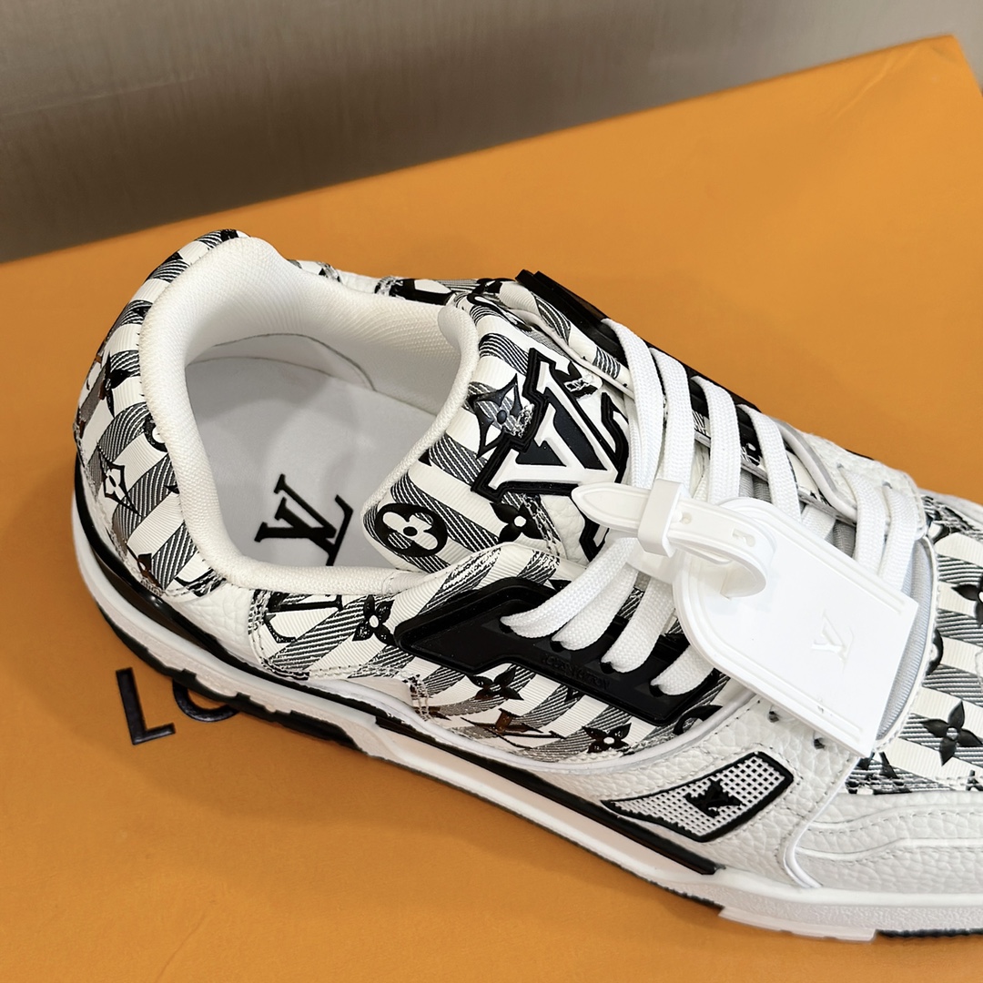 GIÀY LOUIS VUITTON TRAINER MONOGRAM SNEAKERS SHOES AAA