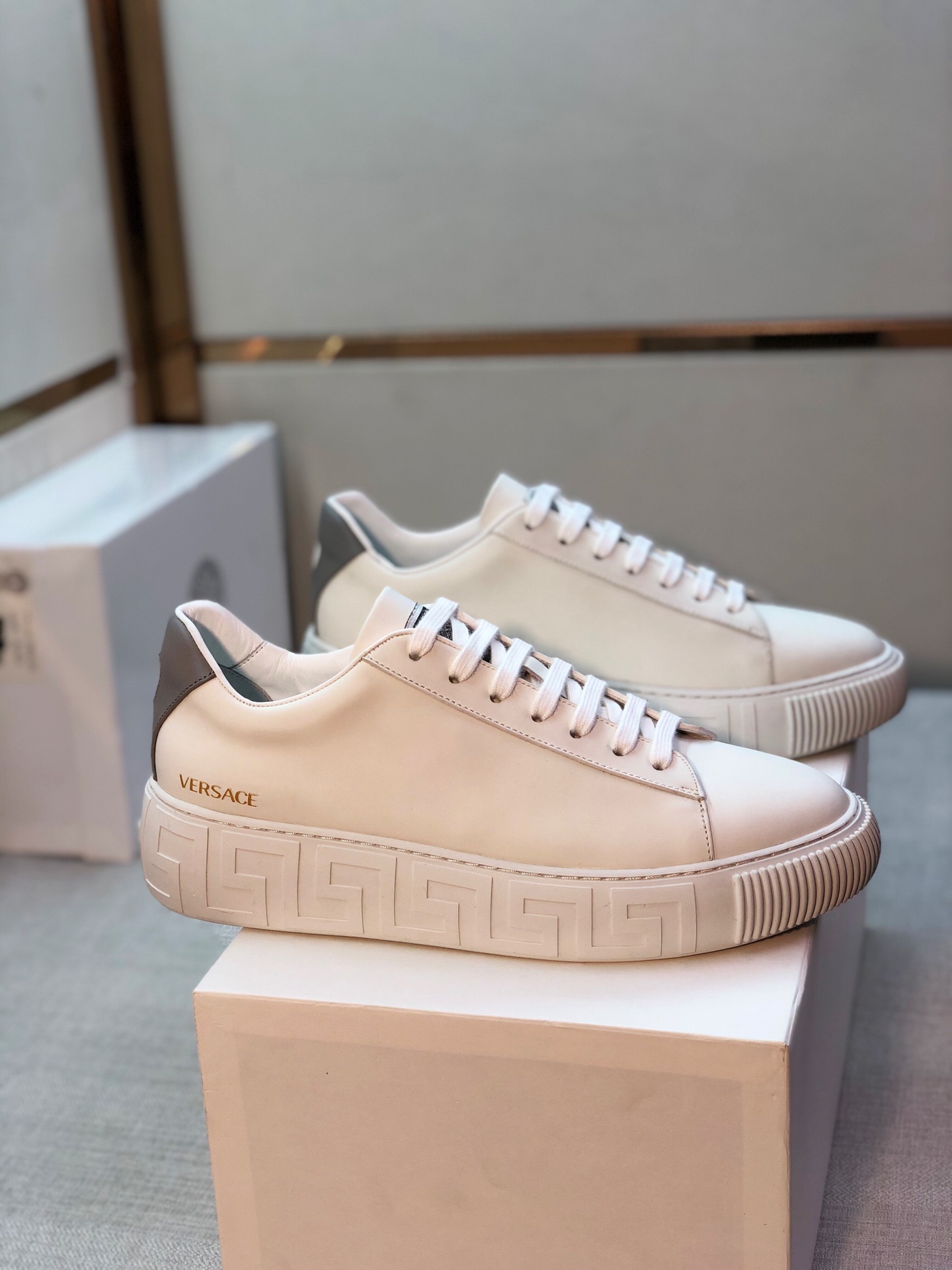 GIÀY VERSACE GRECA SNEAKERS