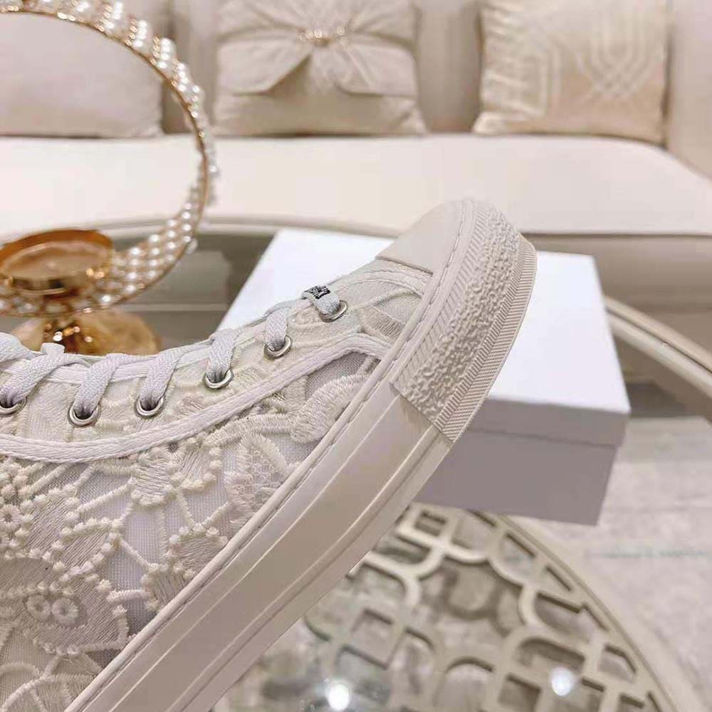 GIÀY Dior Women Walk’N’Dior High-Top Sneaker White Macramé Embroidered Cotton