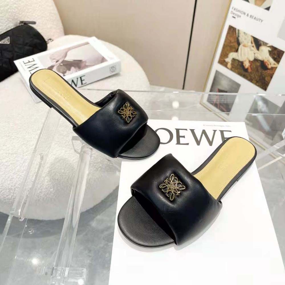 DÉP Loewe Women Anagram Padded Slide in Lambskin-Black