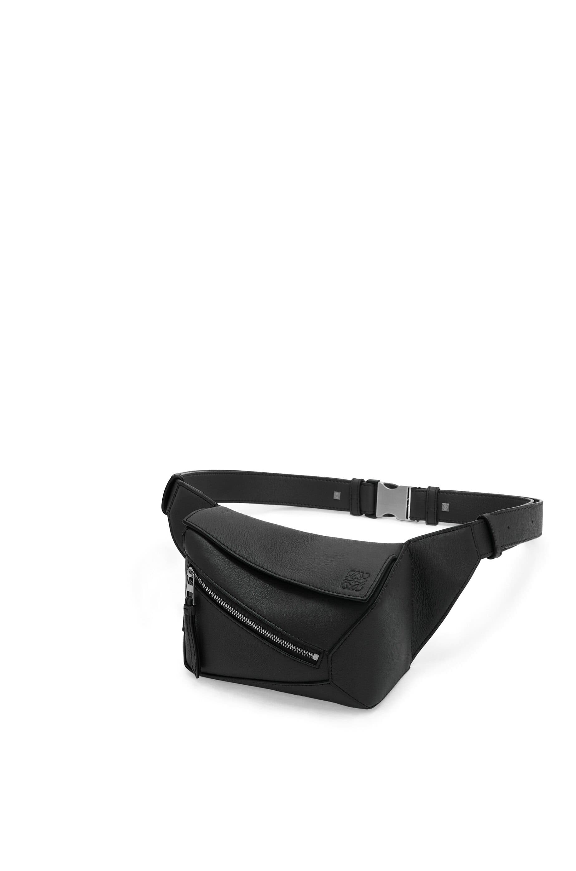 Túi LOEWE Mini Puzzle Bumbag in classic calfskin black unisex