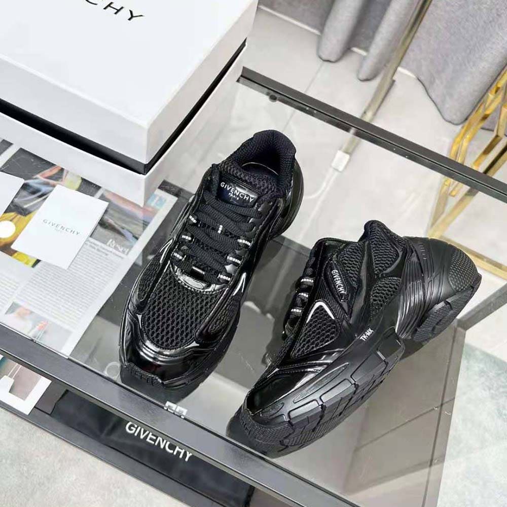 GIÀY Givenchy Unisex TK-MX Runner Sneakers in Mesh-Black