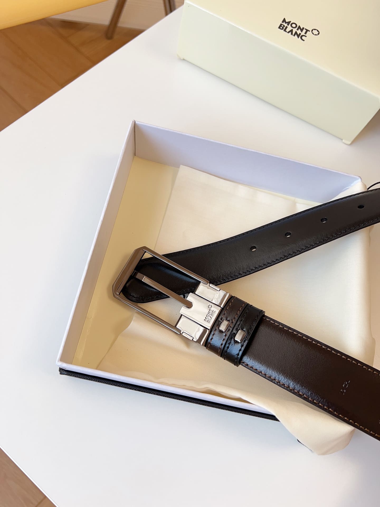 DÂY LƯNG MONTBLANC CALFSKIN LEATHER Belt Khóa bạc