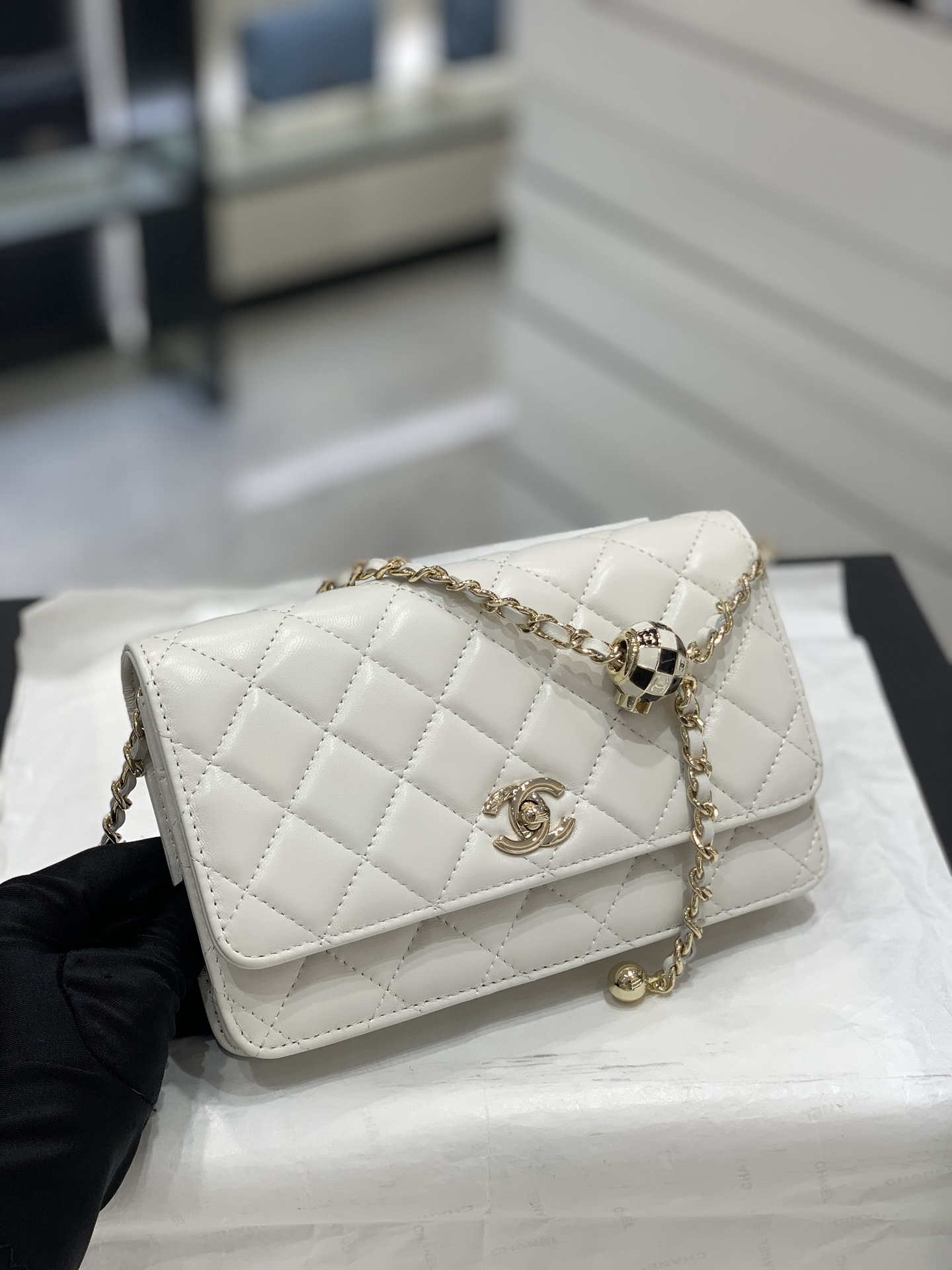 TÚI CHANEL Mini WOC White trắng da HAAS