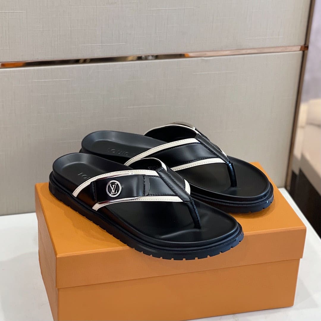 DÉP LOUIS VUITTON TRIANGLE LOGO SANDAL AAA