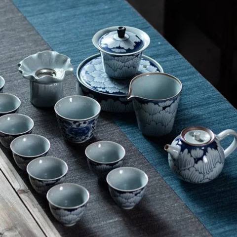 Bộ Trà Men Cổ Vẽ Hoa Mẫu Đơn