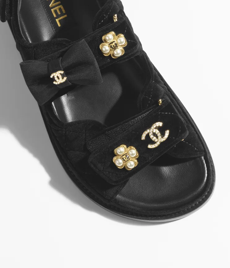DÉP SANDAL CHANEL VELVET CAMELLIA NHUNG ĐÍNH HOA TRÀ 10MM