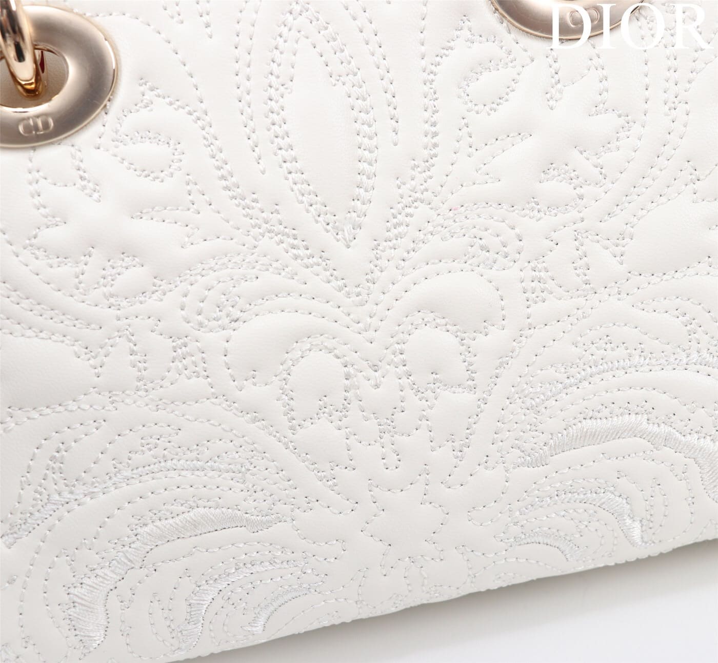 TÚI CHRISTIAN DIOR LADY D-JOY WHITE Quilted-Effect Lambskin with Ornamental Motif