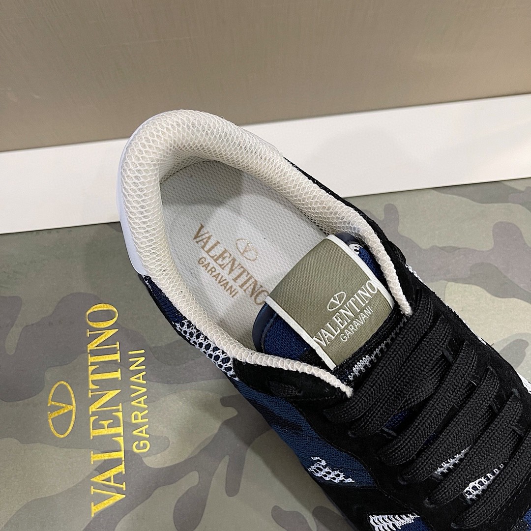 GIÀY VALENTINO STUDD LEATHER RUNNER SNEAKER SHOES AAA