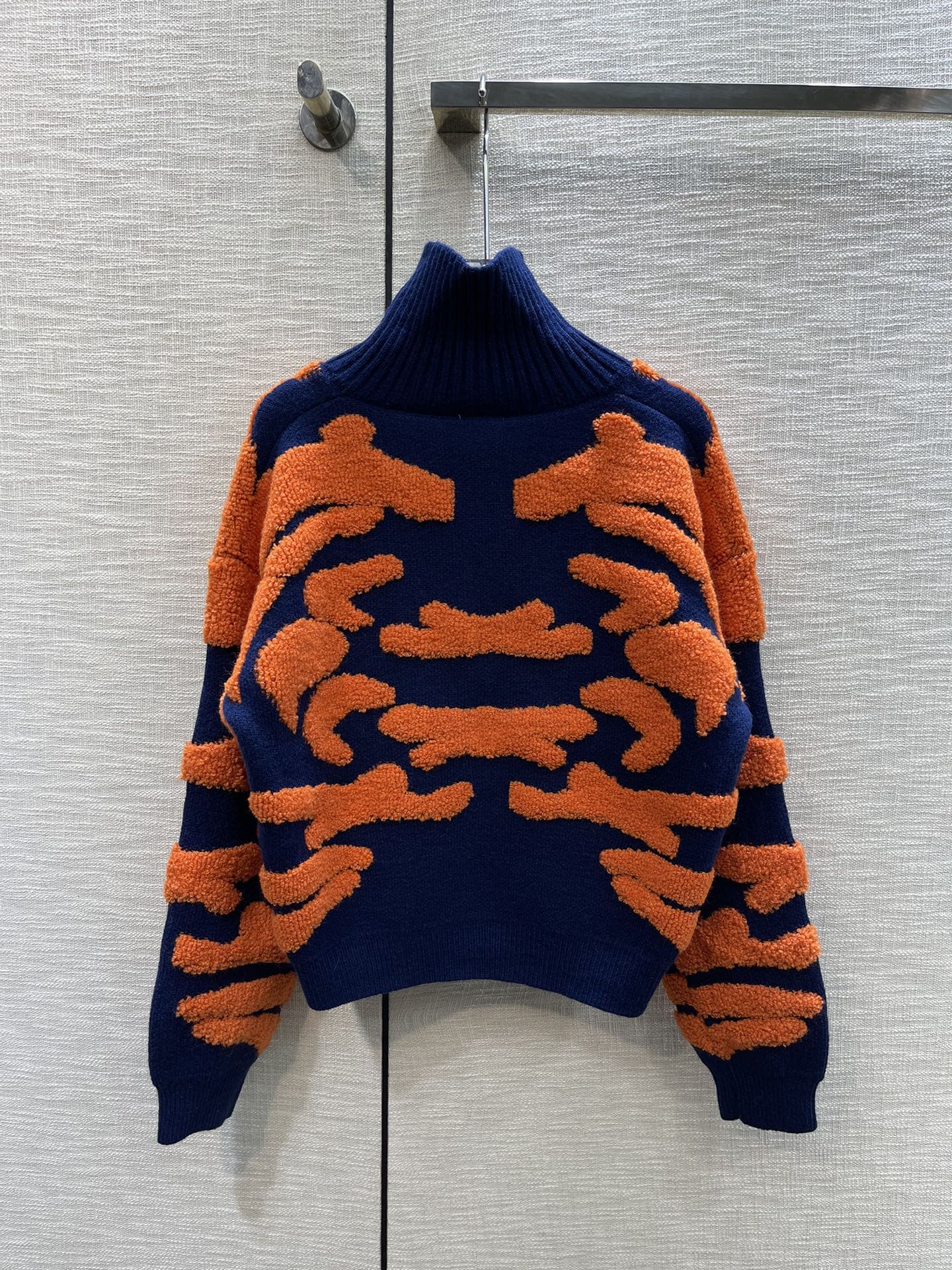 ÁO CELINE Zipped Tiger Print Sweater