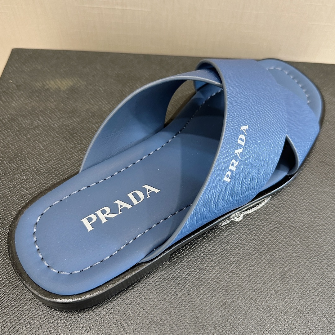 DÉP PRADA TRIANGLE SLIPPER
