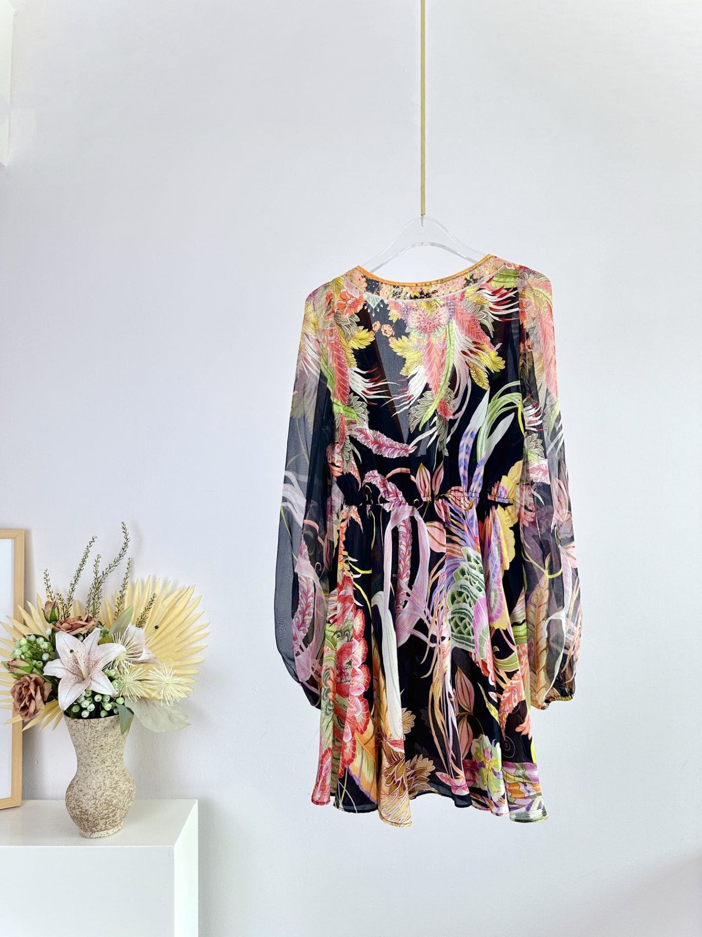 VÁY CAMILLA Silk Embellished V-Neck Midi Dress High Classy