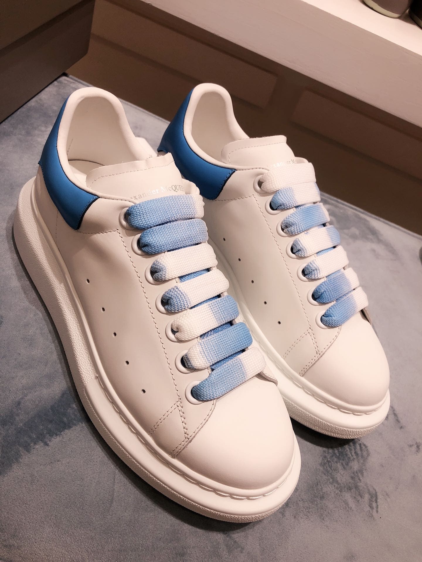GIÀY ALEXANDER MCQUEEN SNEAKERS SHOES AAA UNISEX NAM VÀ NỮ DA BÊ HẢO HẠNG