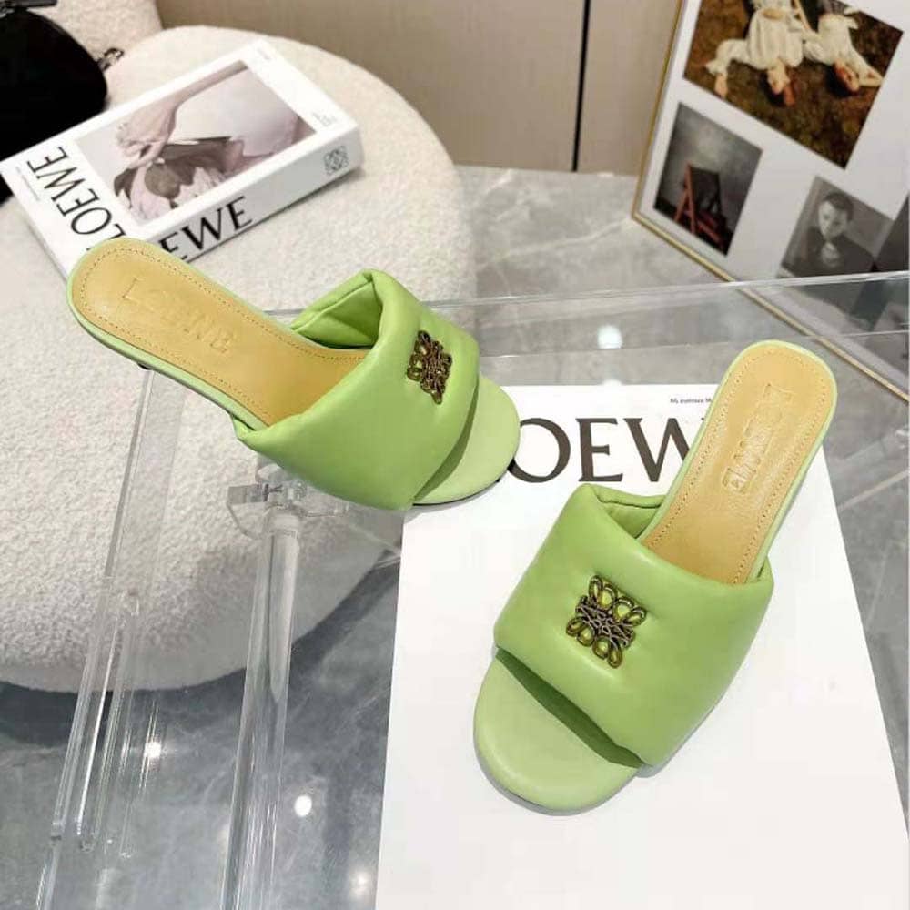 GUỐC Loewe Women Anagram Padded Mule in Lambskin-Green