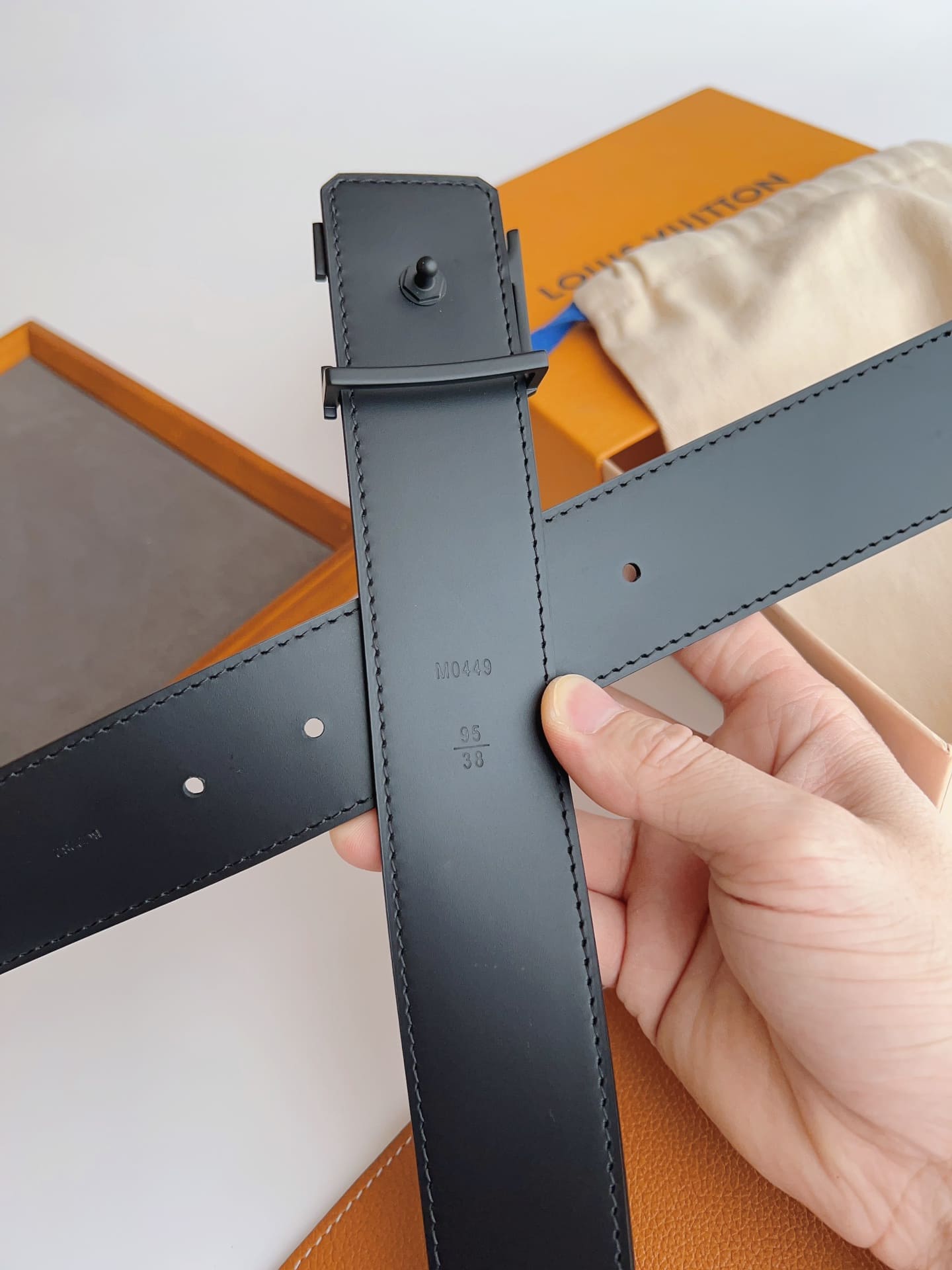 DÂY LƯNG LOUIS VUITTON BLACK MONOGRAM LEATHER Khóa đen