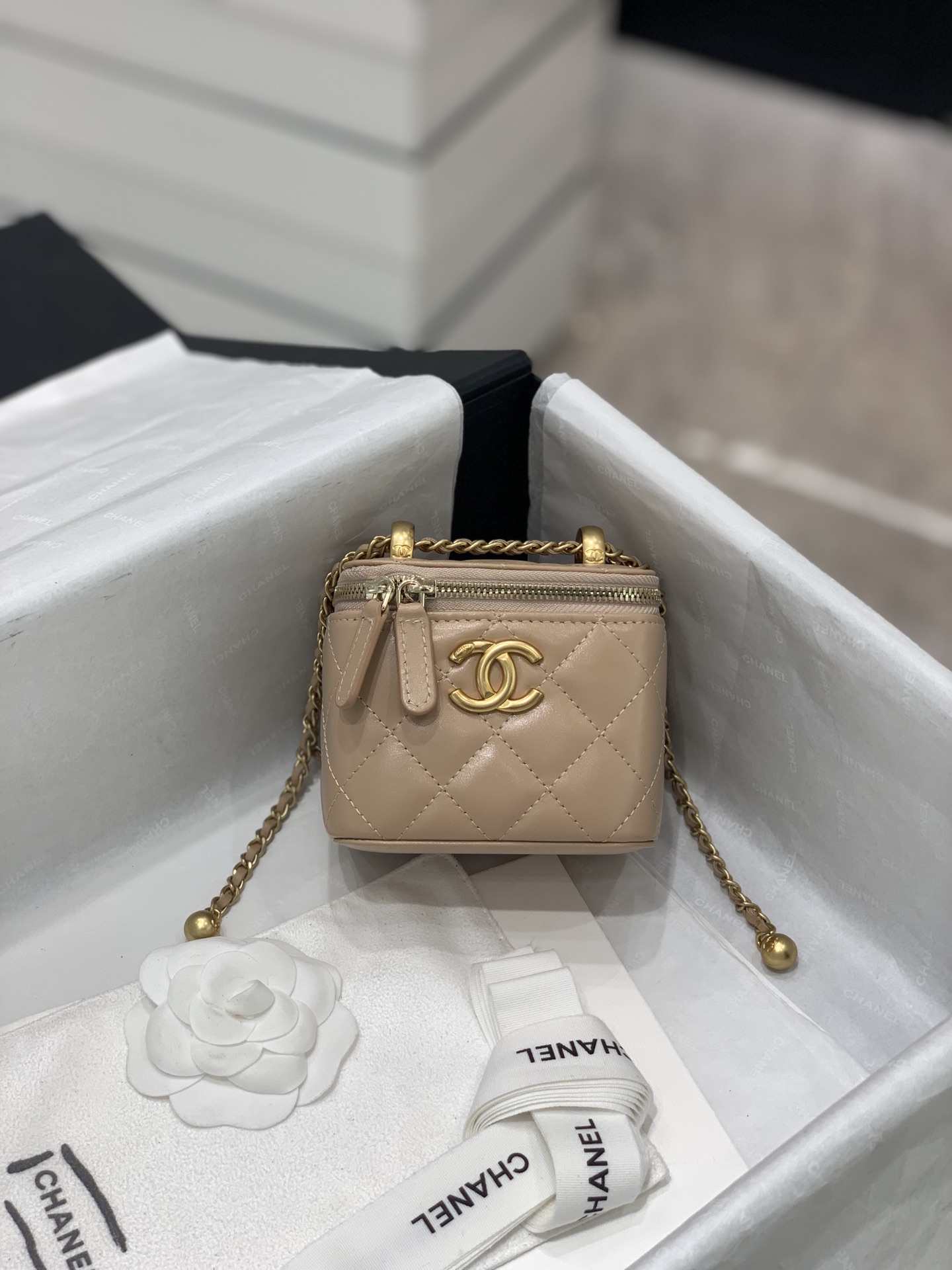 TÚI CHANEL SQUARE PINK HỒNG DA HAAS