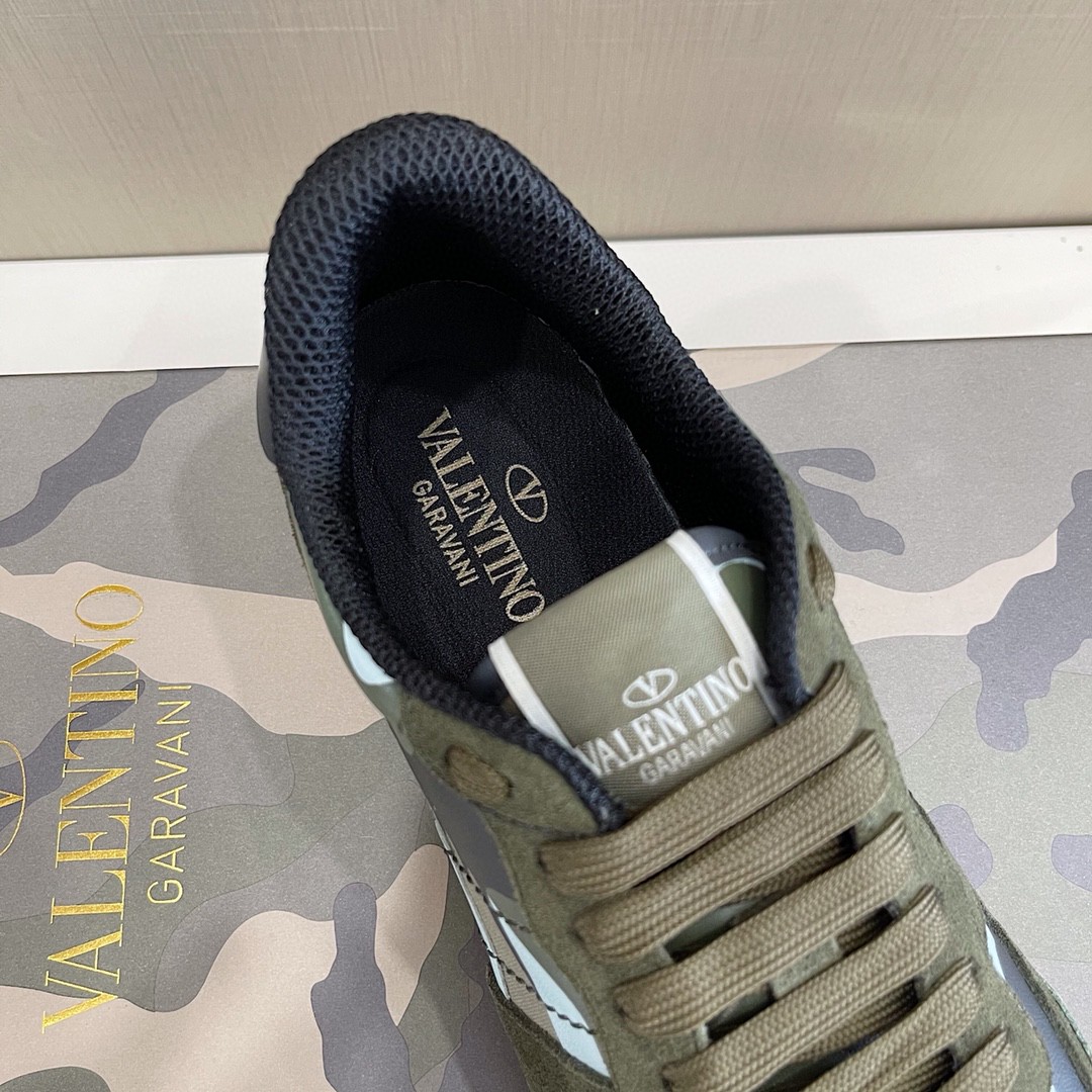 GIÀY VALENTINO STUDD LEATHER RUNNER SNEAKER SHOES AAA