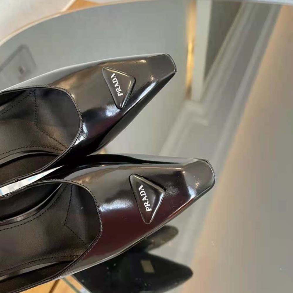 GIÀY Prada Women Brushed Leather Pumps-Black