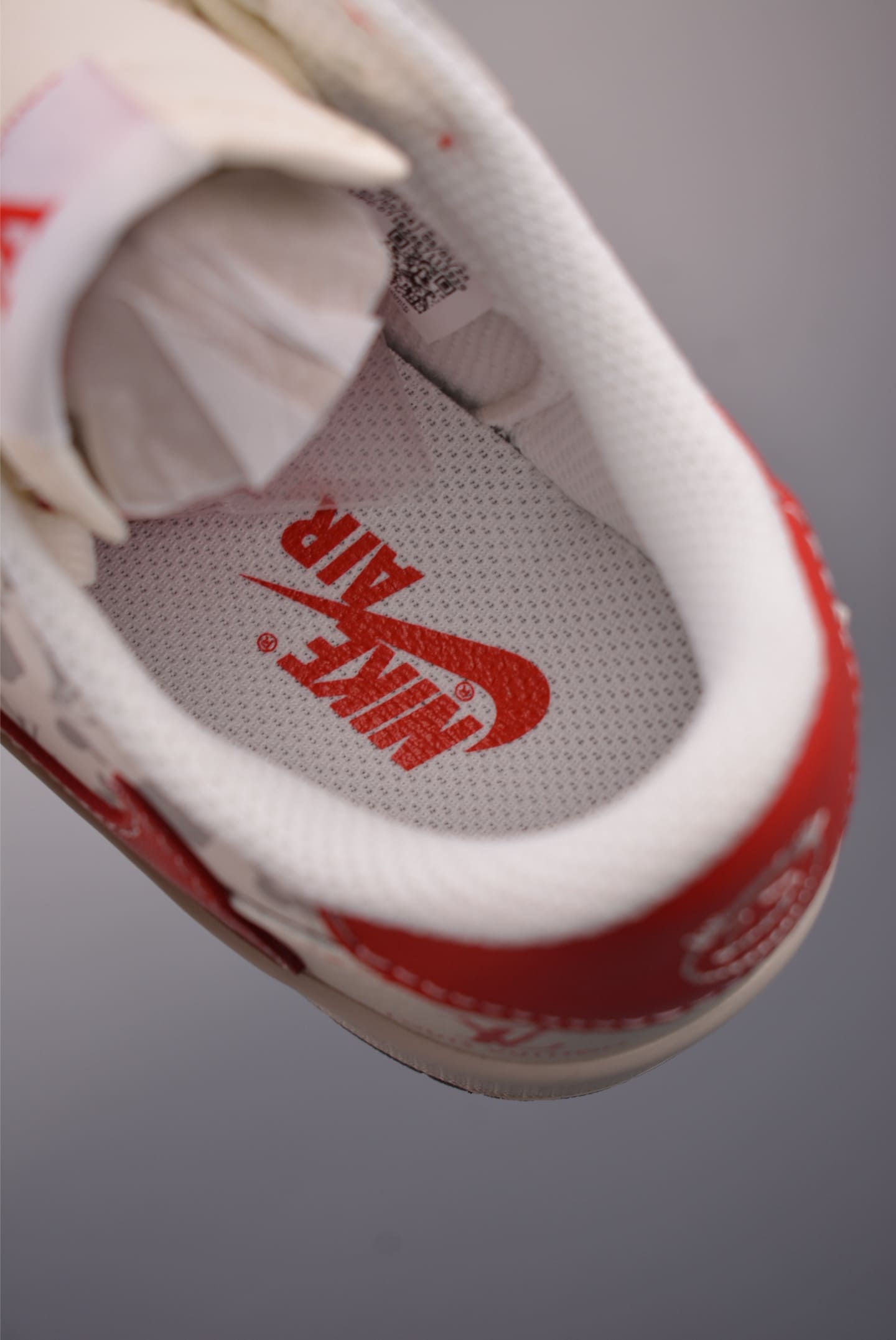 GIÀY TRAVIS SCOTT X LOUIS VUITTON HELLO KITTY 1 LOW BEIGE WHITE RED TOP QUALITY SHOES AAA
