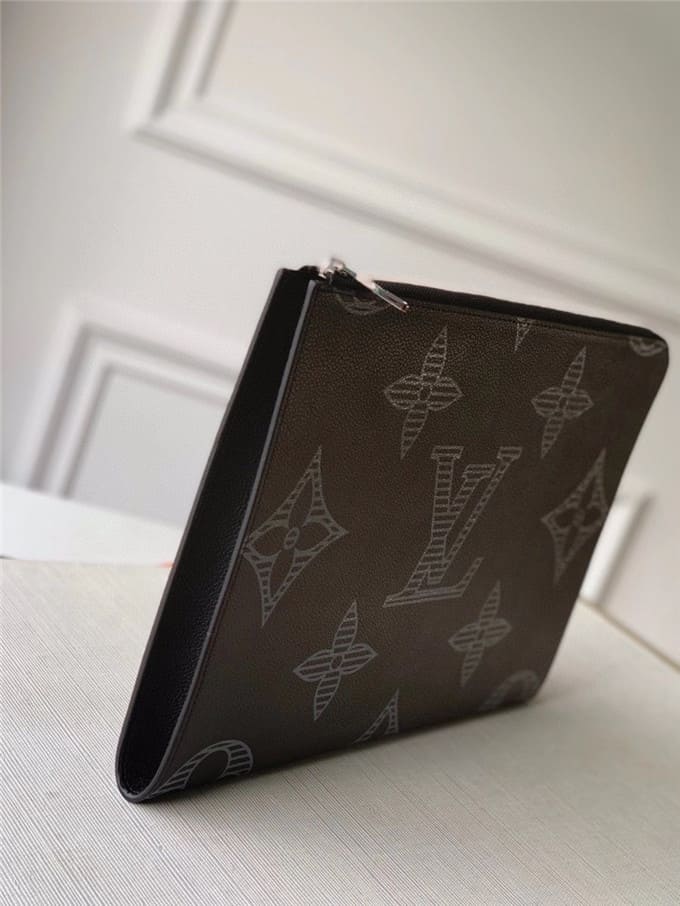 Túi LOUIS VUITTON pochette jour gm bag unisex