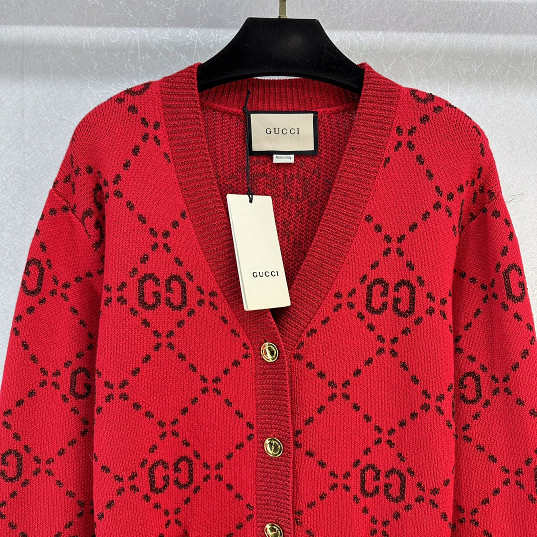 ÁO GUCCI GG Red V Logo Sweater Unisex