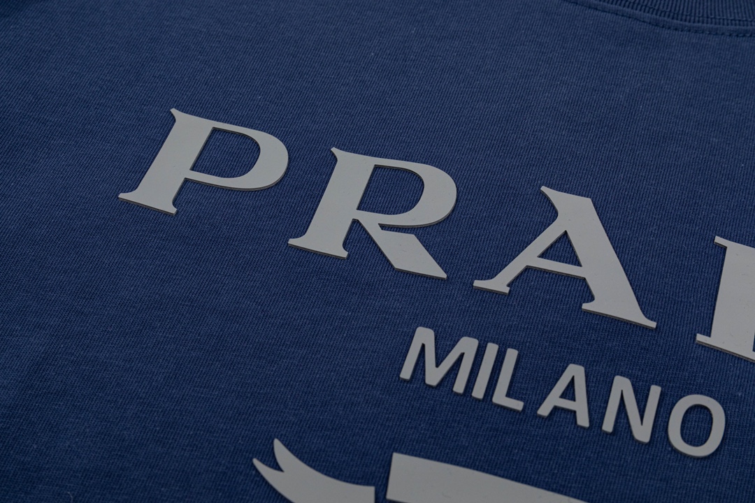 ÁO PRADA  Logo T-Shirt