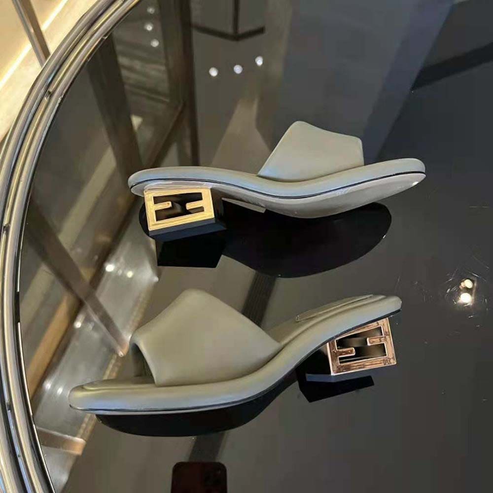 GUỐC Fendi Women Baguette Green Nappa Leather Slides
