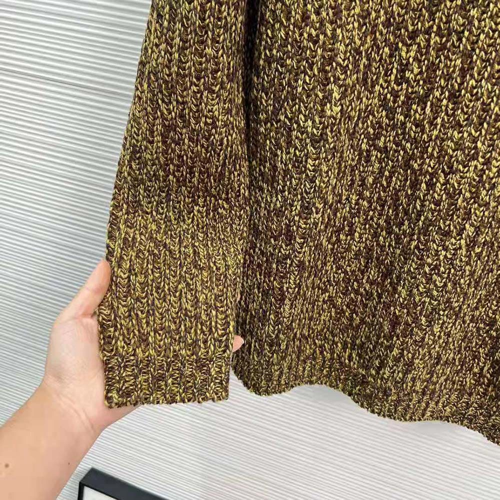 ÁO Miu Miu Women Wool and Cashmere Sweater with Knit Logo Patch-Green