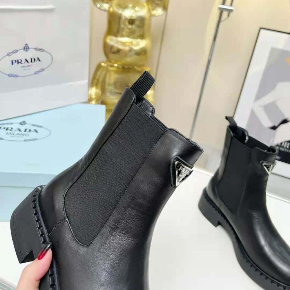 GIÀY Prada Women Brushed Leather Booties-Black