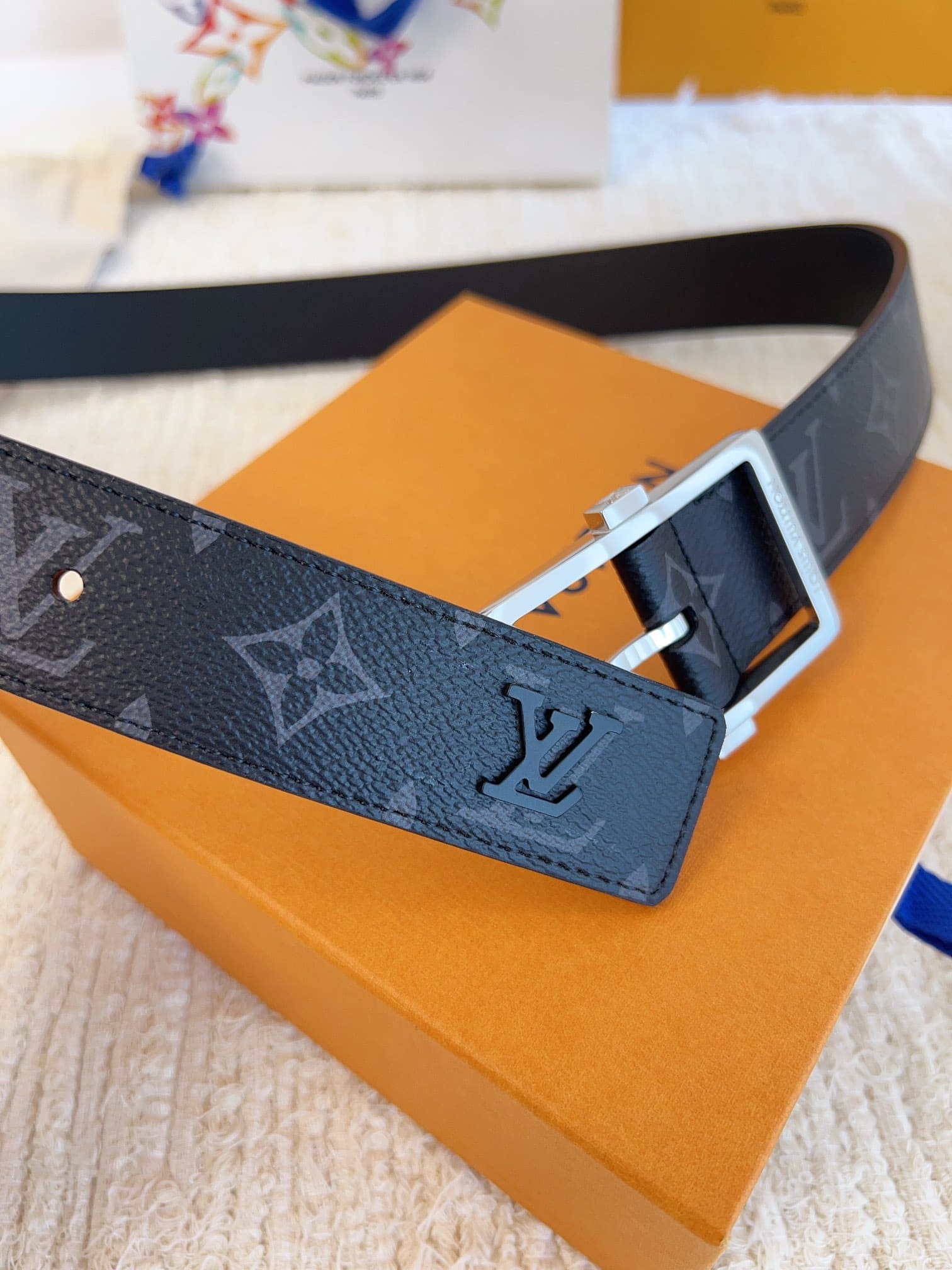 DÂY LƯNG LOUIS VUITTON SQUARE BLACK MONOGRAM LEATHER Khóa bạc