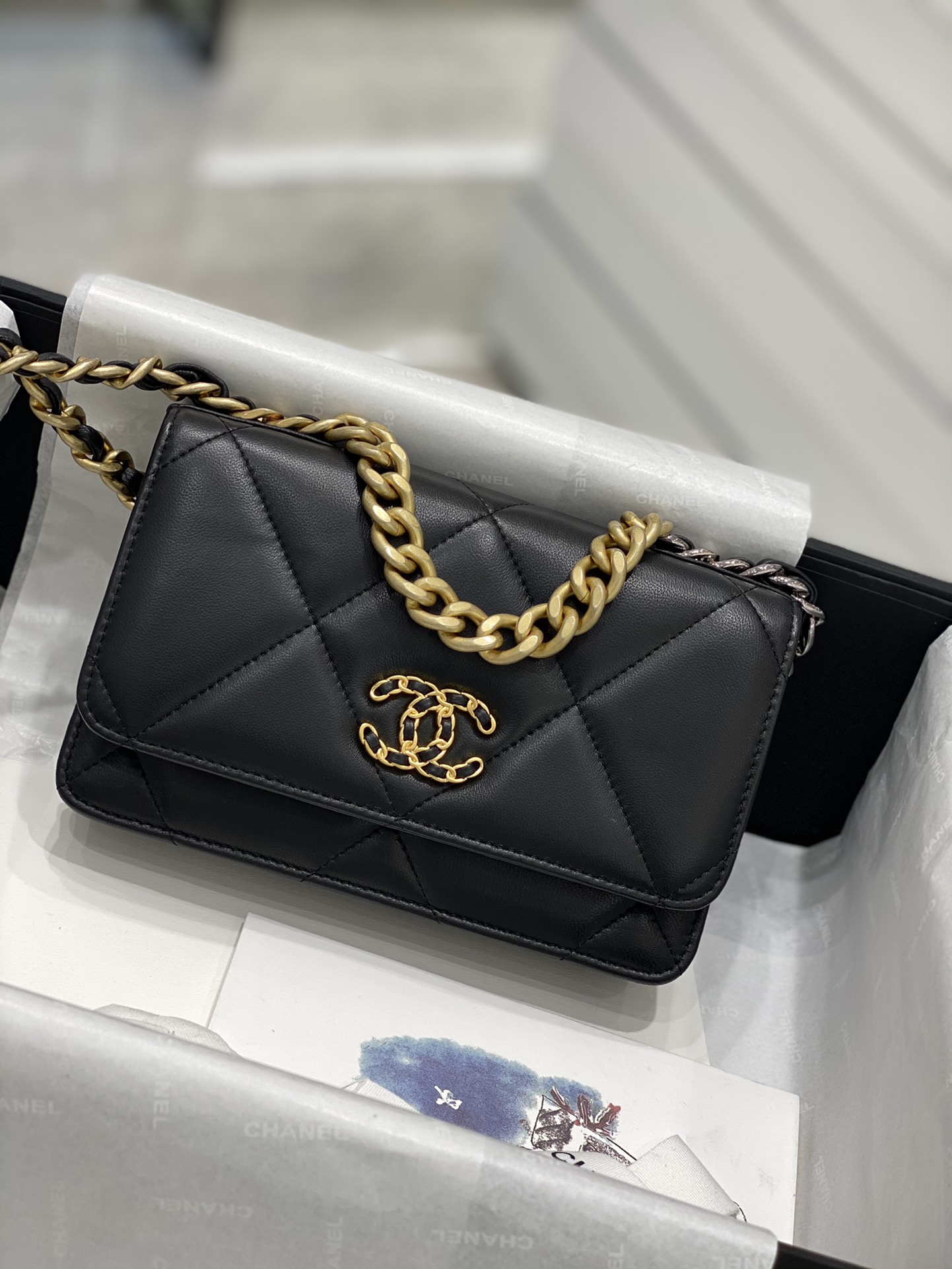 TÚI CHANEL WOC LAMBSKIN DA HAAS GOLD