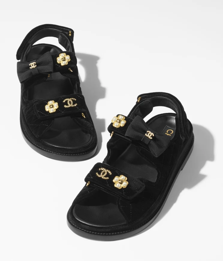 DÉP SANDAL CHANEL VELVET CAMELLIA NHUNG ĐÍNH HOA TRÀ 10MM