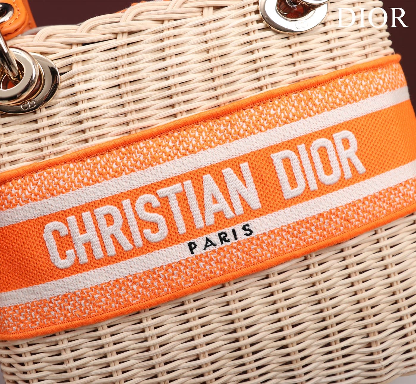 TÚI Dior Women Medium Lady Dior Bag Natural Wicker and Orange Dior Oblique Jacquard dệt tay bằng liễu gai