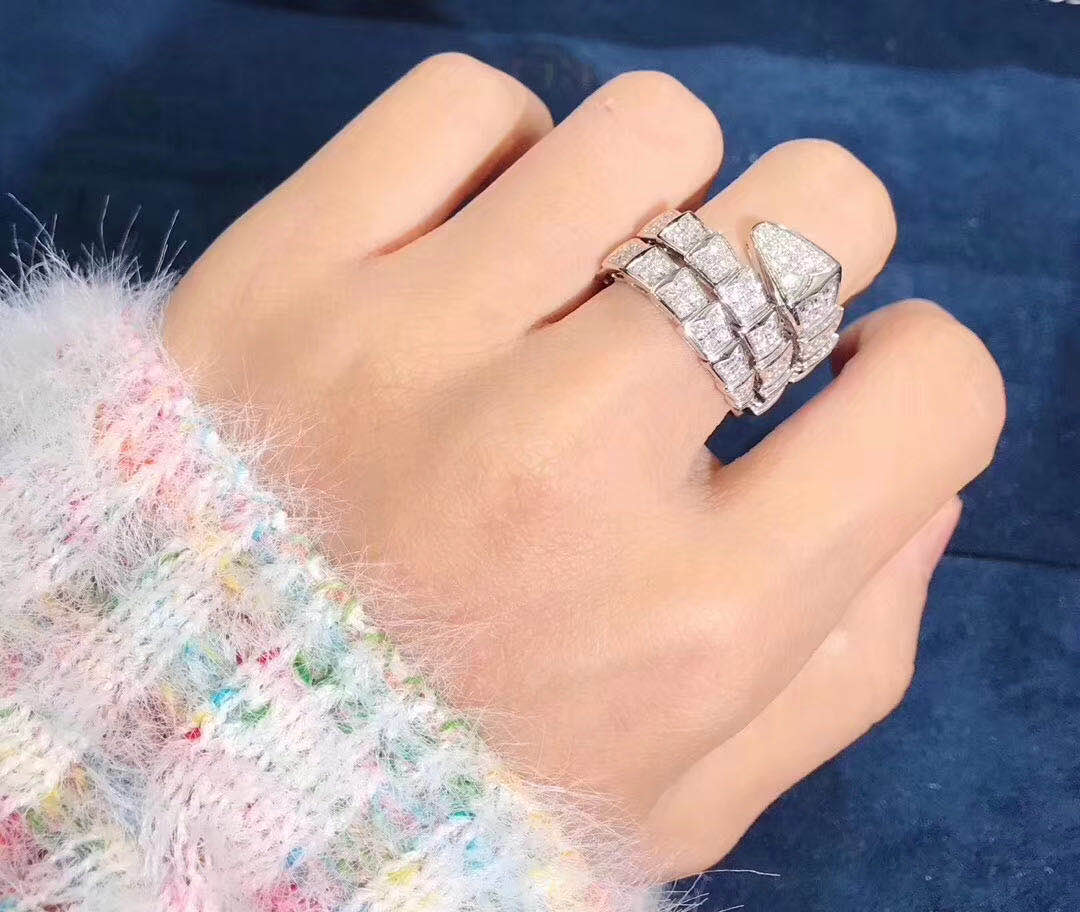 NHẪN BVLGARI Serpenti 18kt white gold diamonds