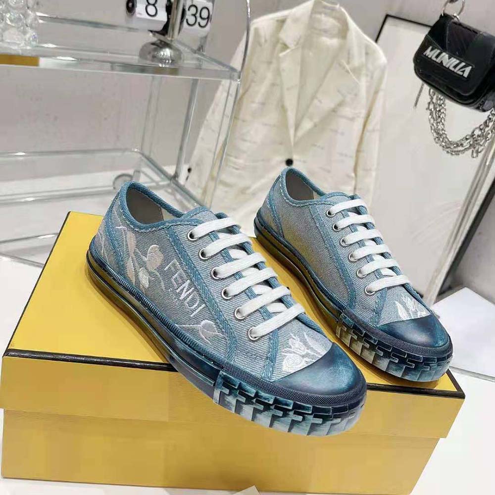 GIÀY FENDI Domino Light Blue Denim Low Tops