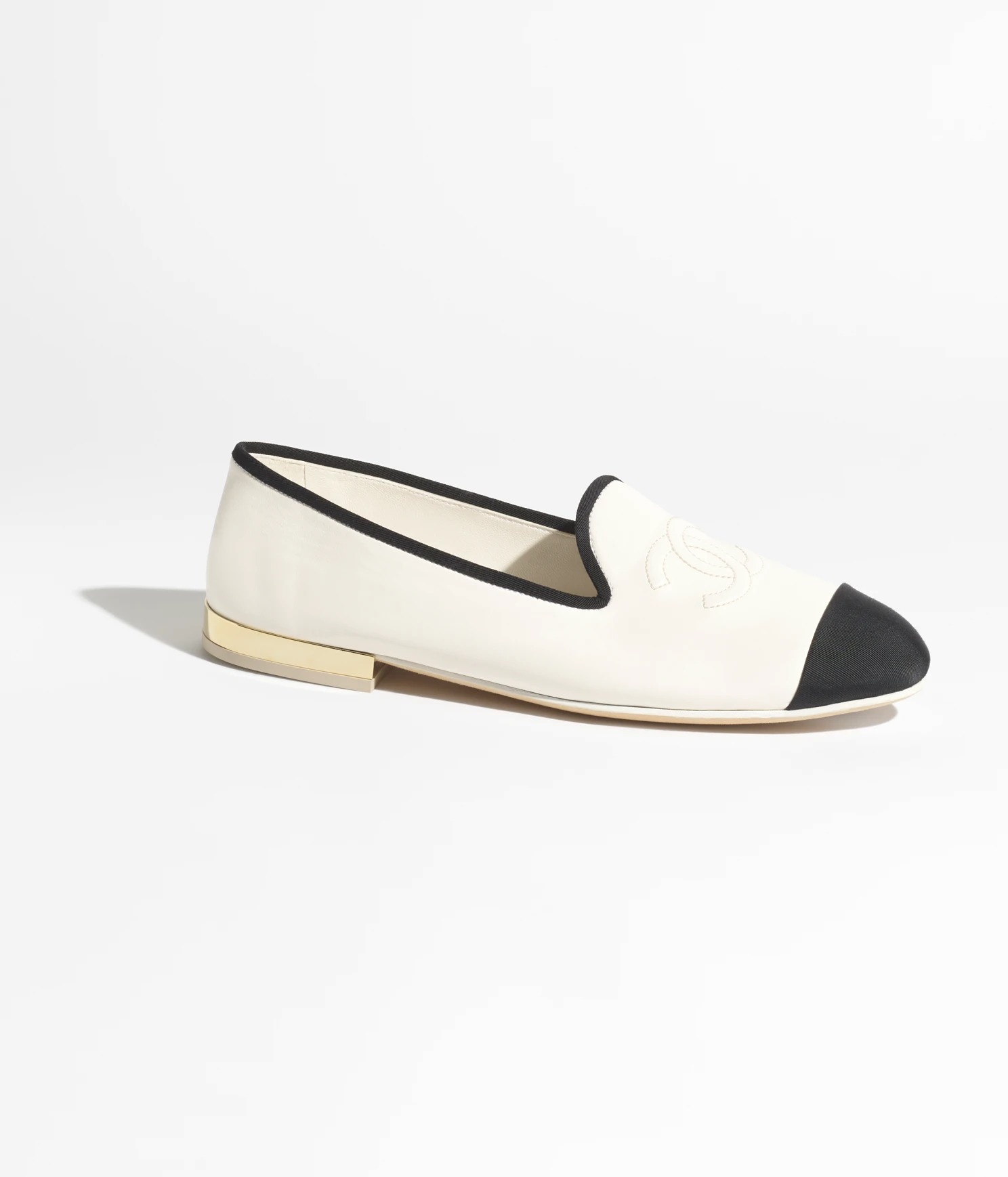 GIÀY CHANEL BALLERINA LOGO Da cừu & Vải Grosgrain Trắng & Đen