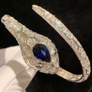 Vòng tay BVLGARI Serpenti Pave Diamond & Blue Sapphire kim cương vàng trắng 18K
