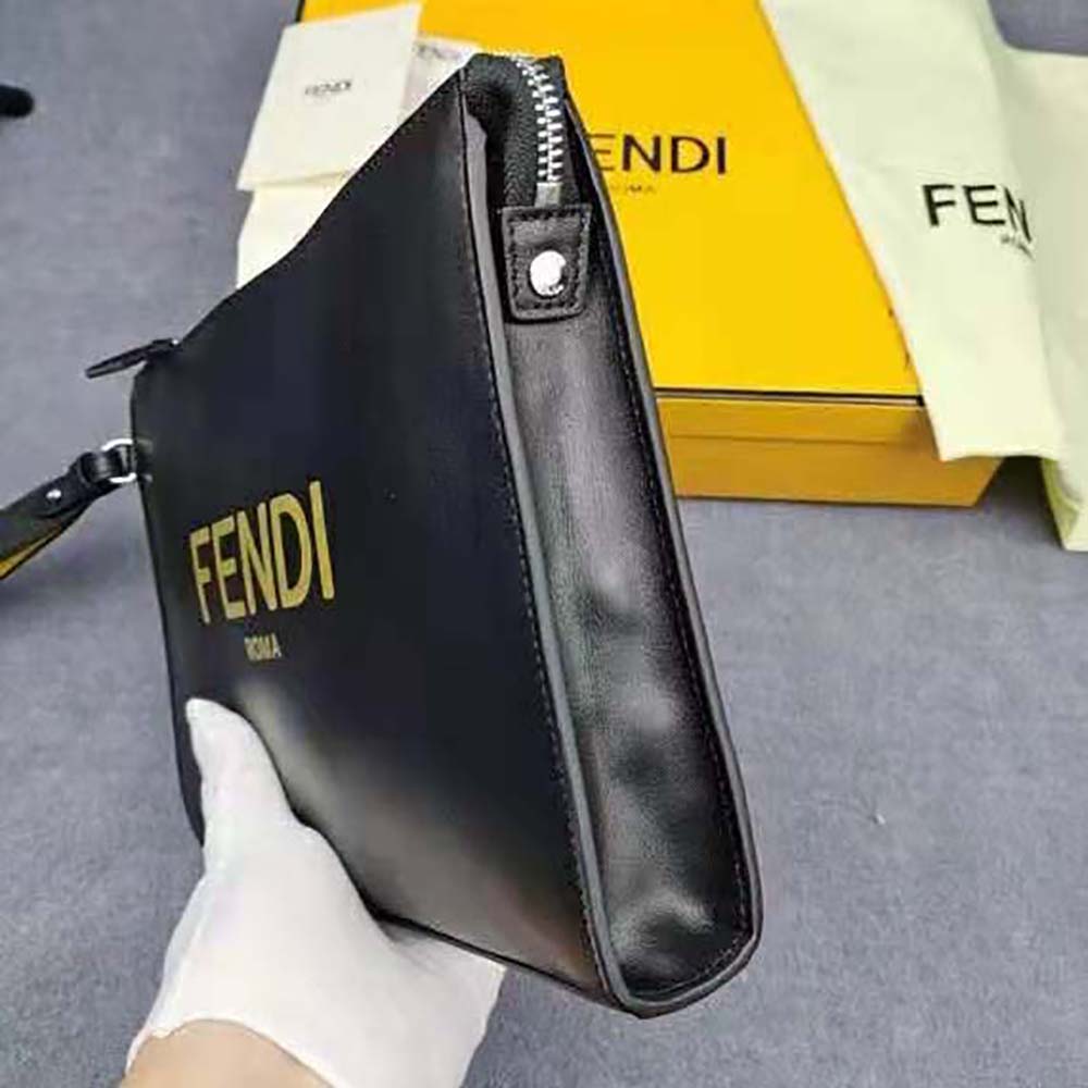 TÚI Fendi Flat Pouch Black Leather Pouch